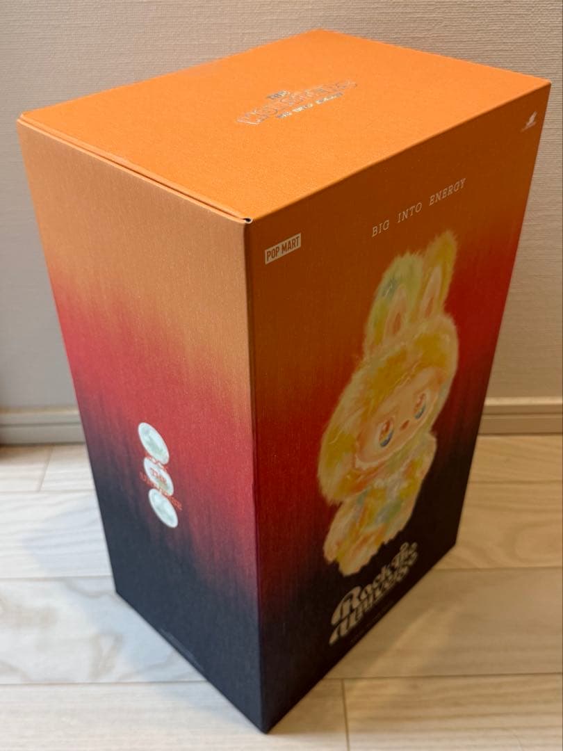 【正規品】LABUBU ROCK THE UNIVERSE ラブブ　ぬいぐるみ