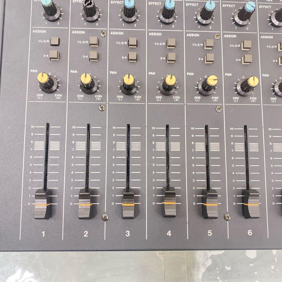 TASCAM M-108　8チャンネル入力アナログミキサー