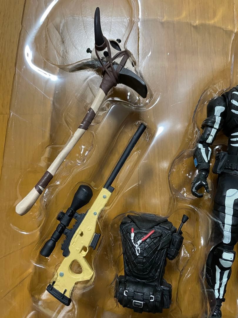 FORTNITE SKULL TROOPER フィギュア 7インチ