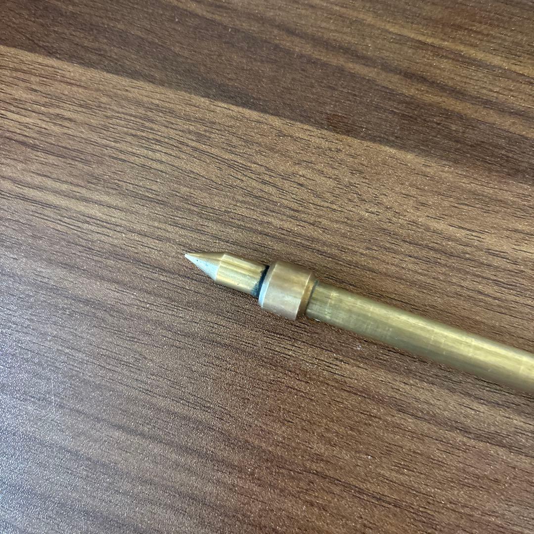 見附精機工業製 チェロエンドピン チタン入り真鍮／先端真鍮(直径8mm)