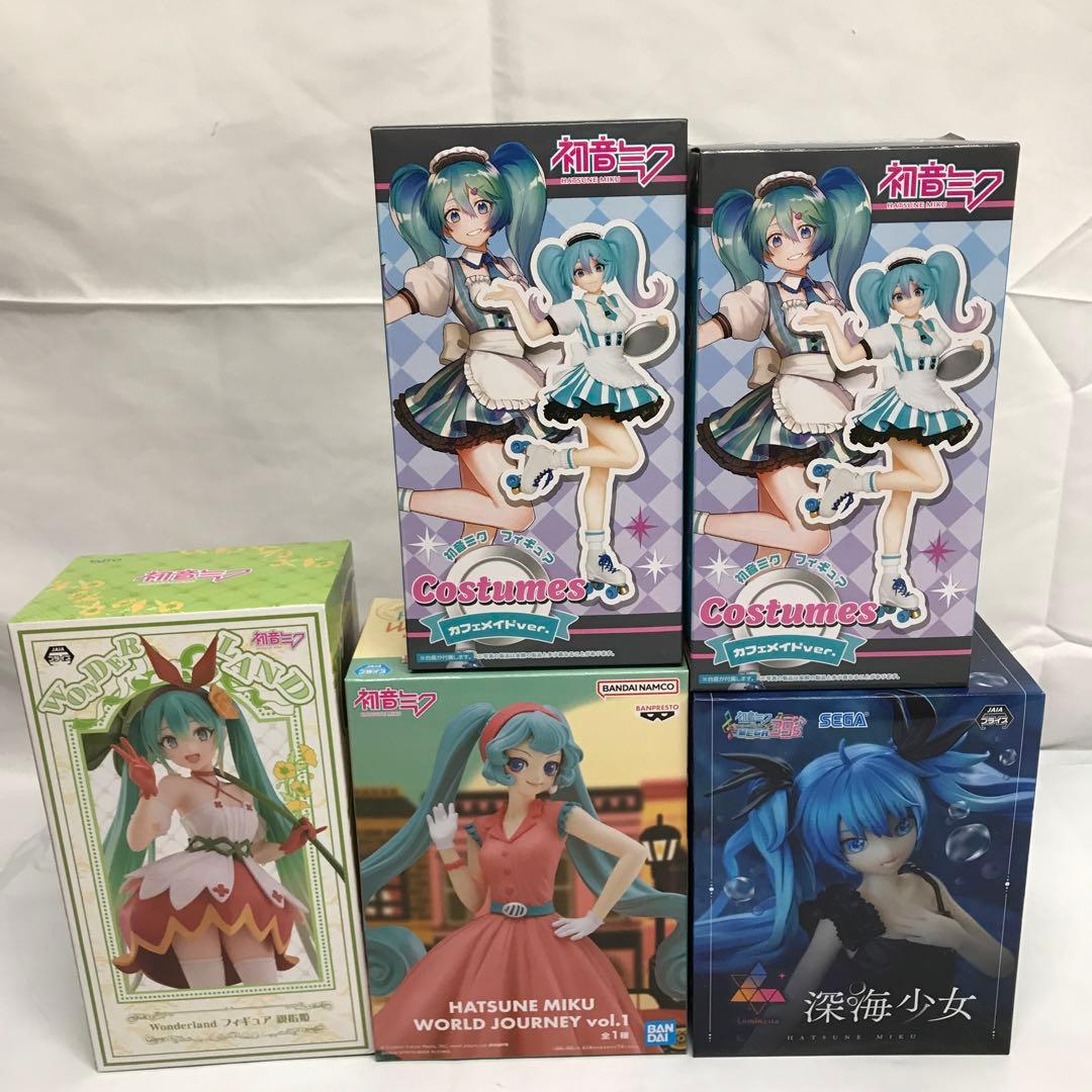 初音ミクのフィギュアまとめ売り（16体）セット巡音ルカ等