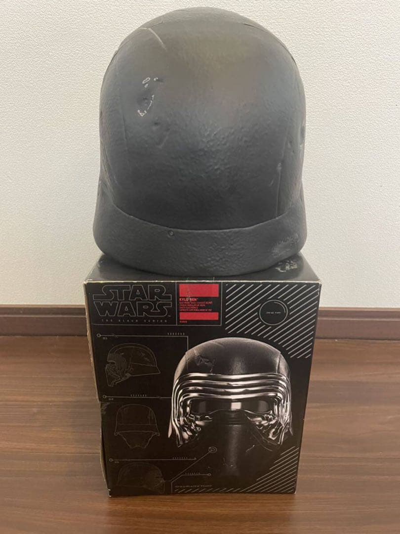 スターウォーズ　カイロレン　店舗向き