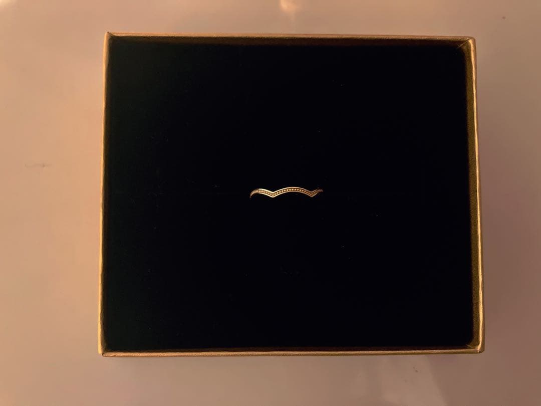 エテ K10YG ミル打ち ウェーブ ピンキーリング