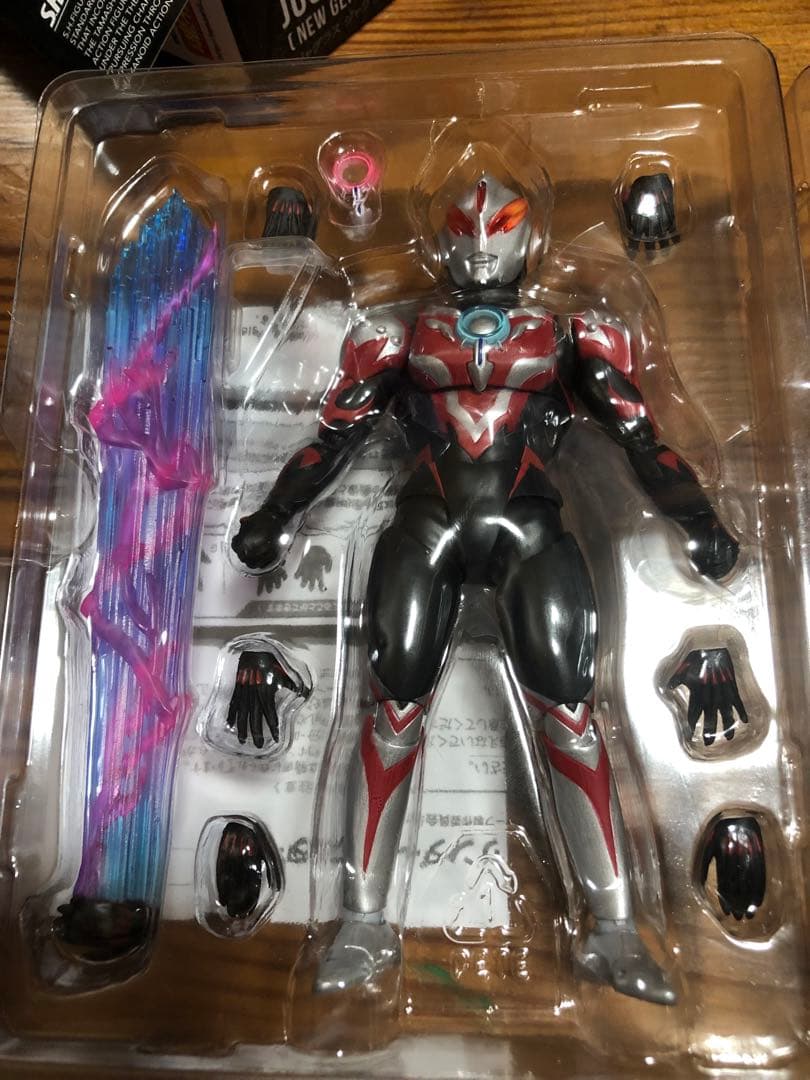 フィギュアーツ ウルトラマンオーブ　ジャグラー