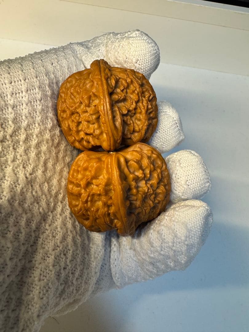 年末セール中！文玩核桃 三角白獅子