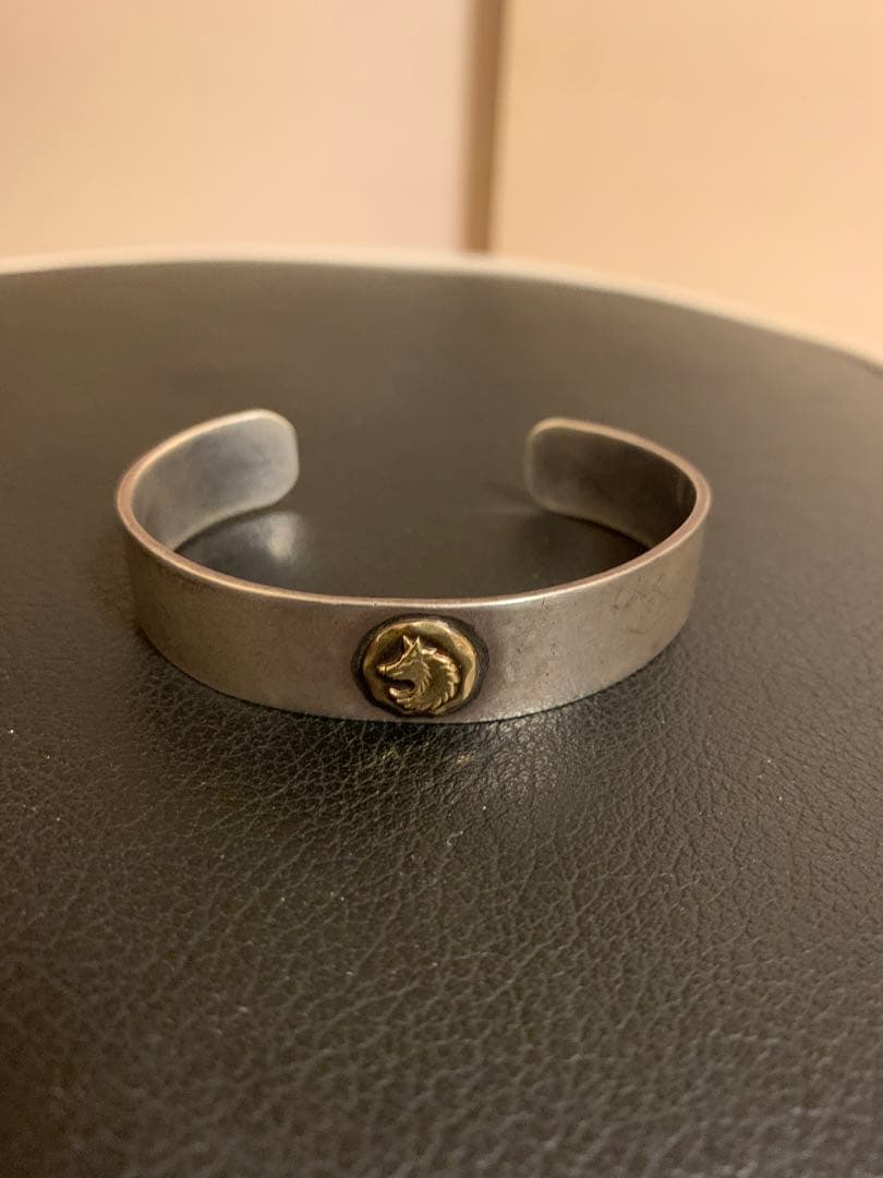 「TADY & KING 平打ちバングル GPウルフ K18 SILVER 楽天市場】TADY&KING平打ちバングルSV K18ウルフ : TADY＆KING楽天市場店