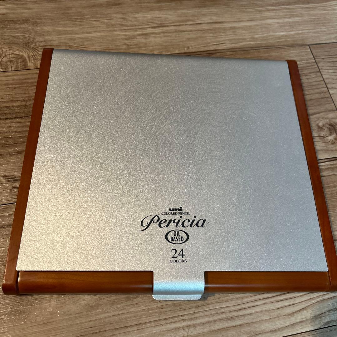 三菱鉛筆　色鉛筆 uni Pericia 24色、新品未使用品　廃盤品　生産終了