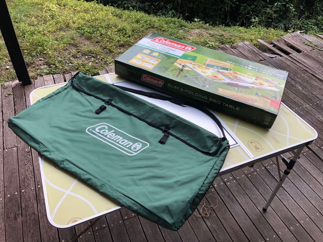 コールマン スリム三つ折りBBQテーブル 中央収納付き アウトドア