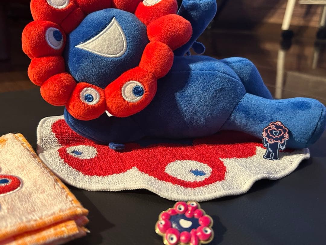 EXPO2025万博会場限定品「ハンドタオルとバッチ、ぬいぐるみ」5点セット