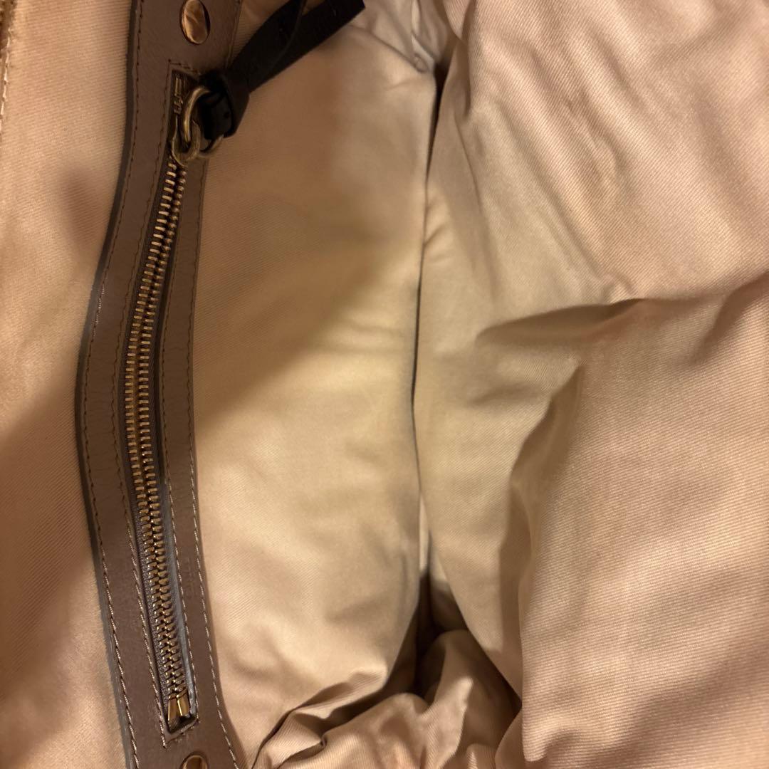 クロエ　バック