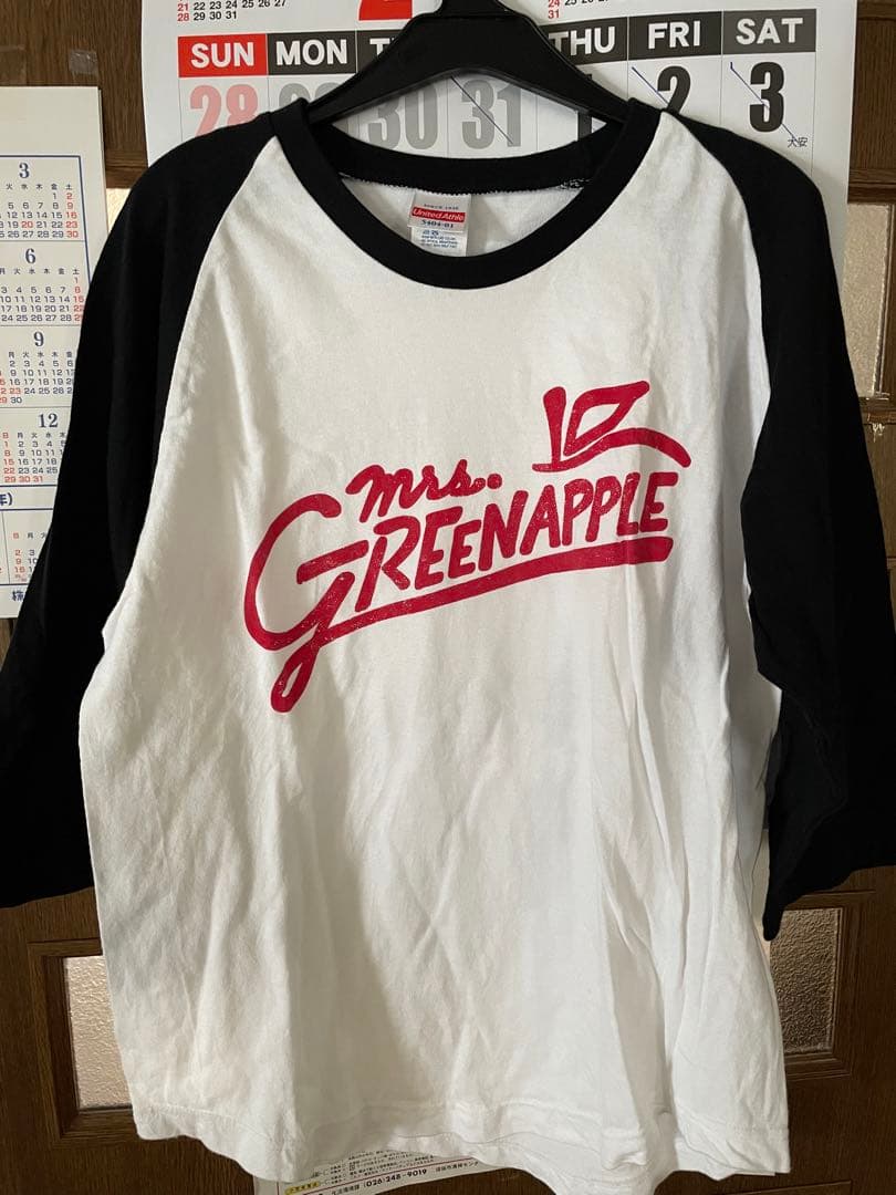 ミセスMrs. GREEN APPLETラグランTシャツ 新 モデル Mrs. GREEN APPLE