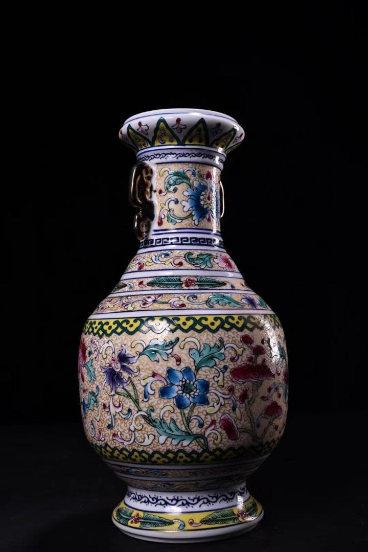 中国古美術・旧蔵珐琅彩陶磁器の花瓶・花鳥紋・置物・純手描き・文房具・茶道具・箱付