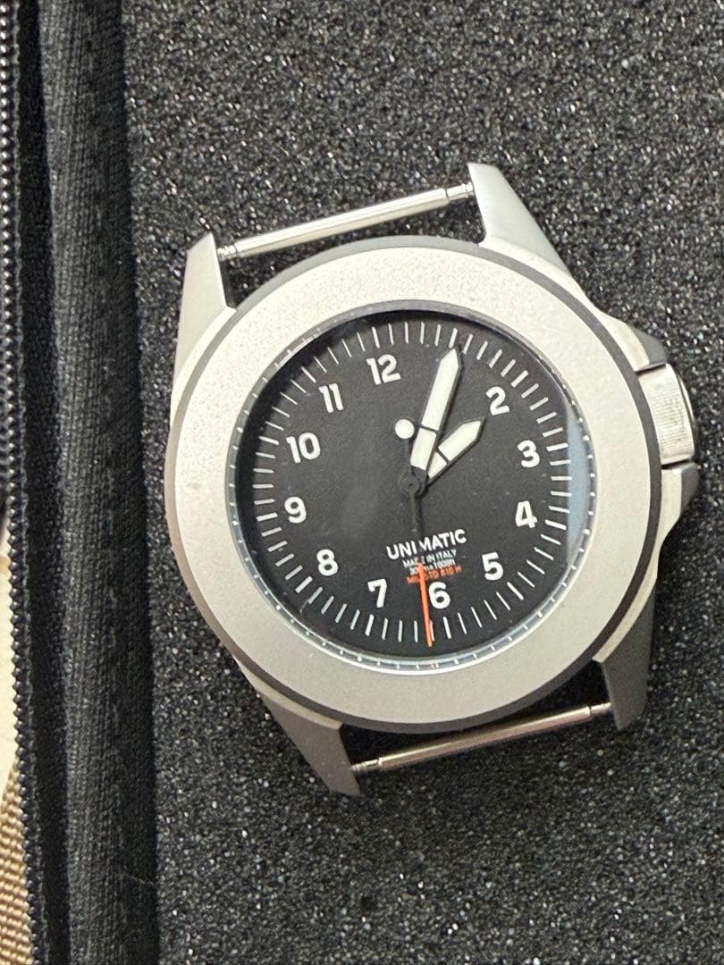 UNIMATIC SDF-1805 アナログ腕時計