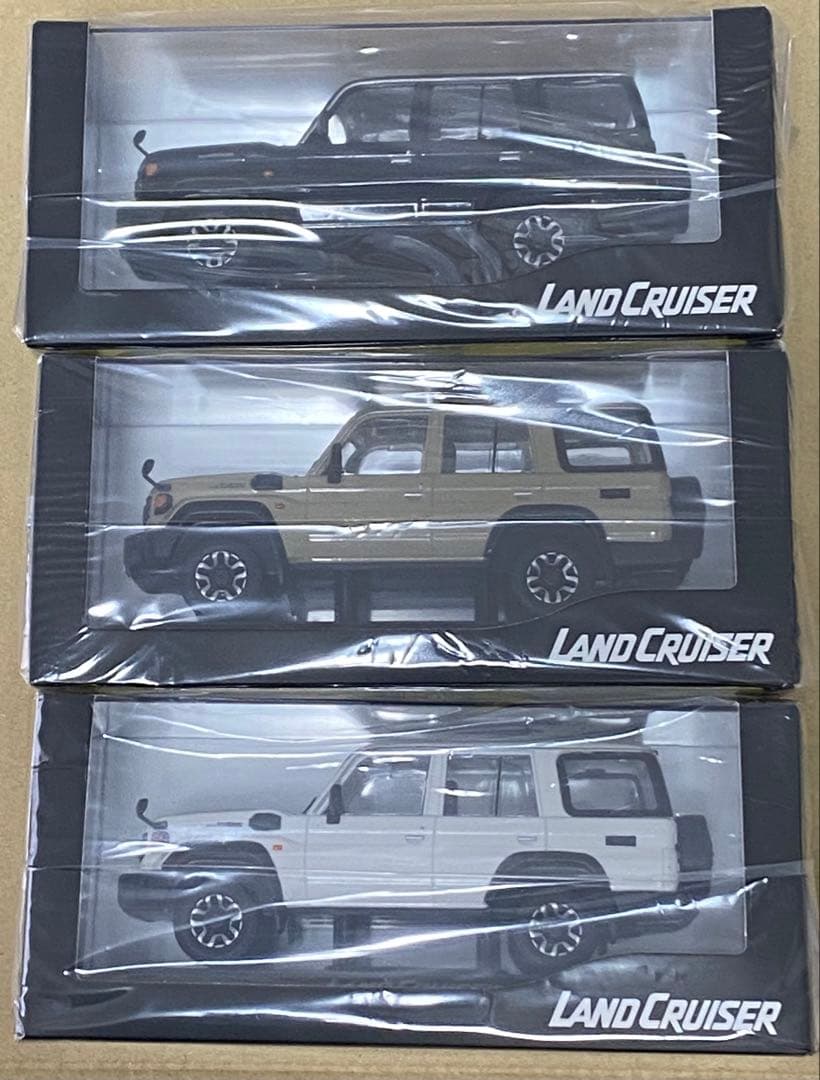 非売品　1/30 ランドクルーザー70 カラーサンプル3台セット 非売品 1/30 ランドクルーザー70 カラーサンプル3台セット 非売品1/30