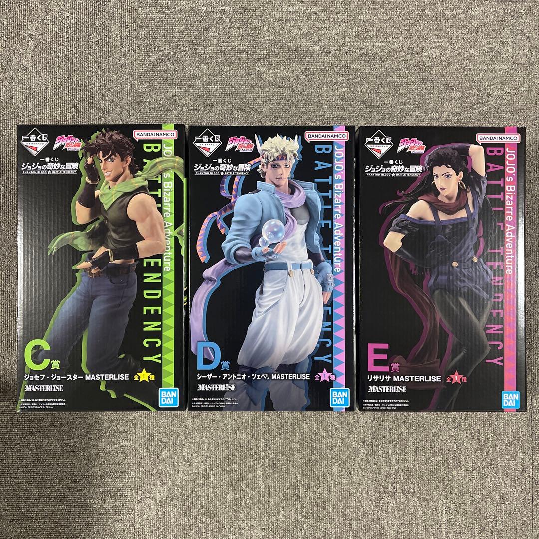 ジョナサン、ディオ、ジョセフ、シーザー、リサリサのフィギュアが