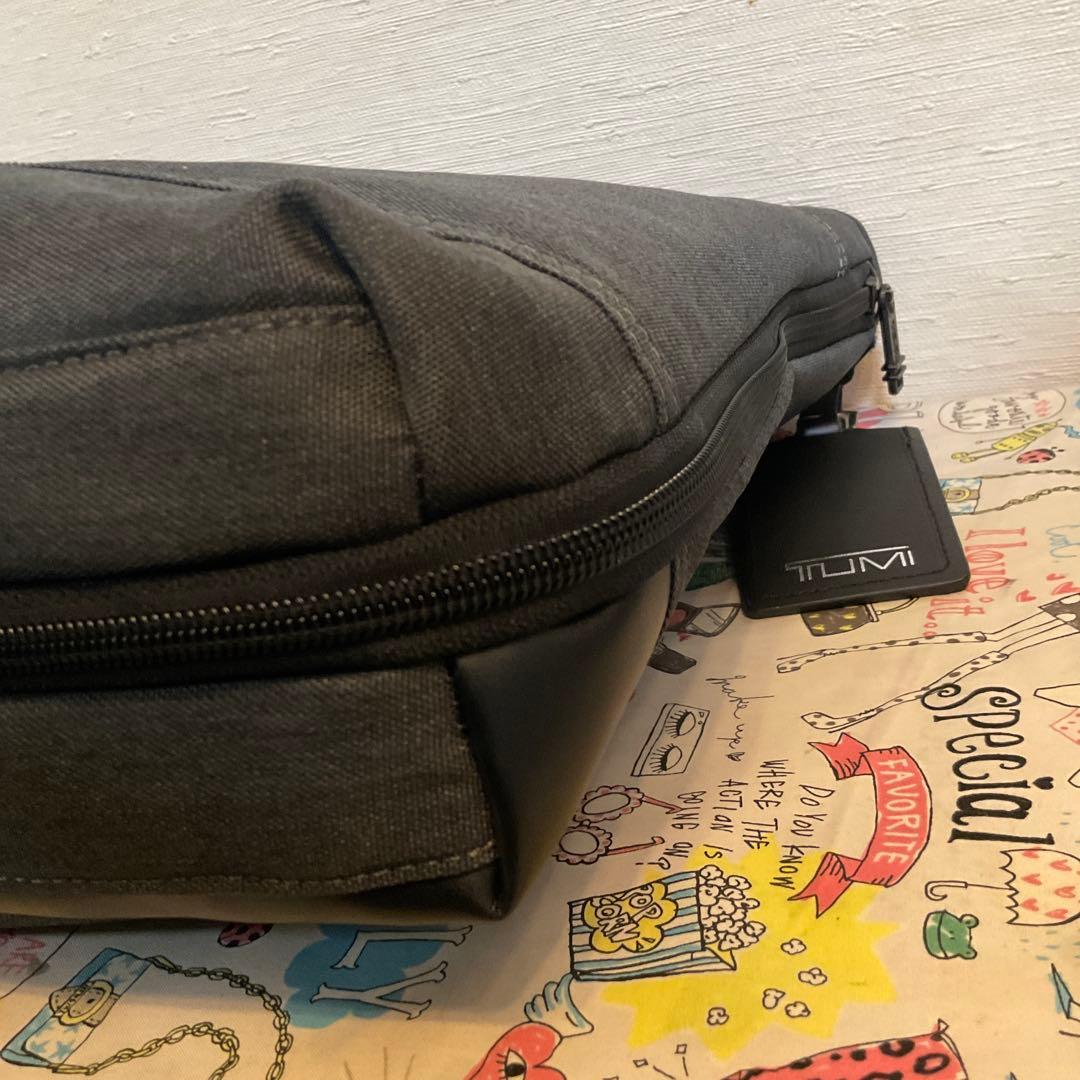 TUMI トートバッグ　グレー　ほぼ未使用