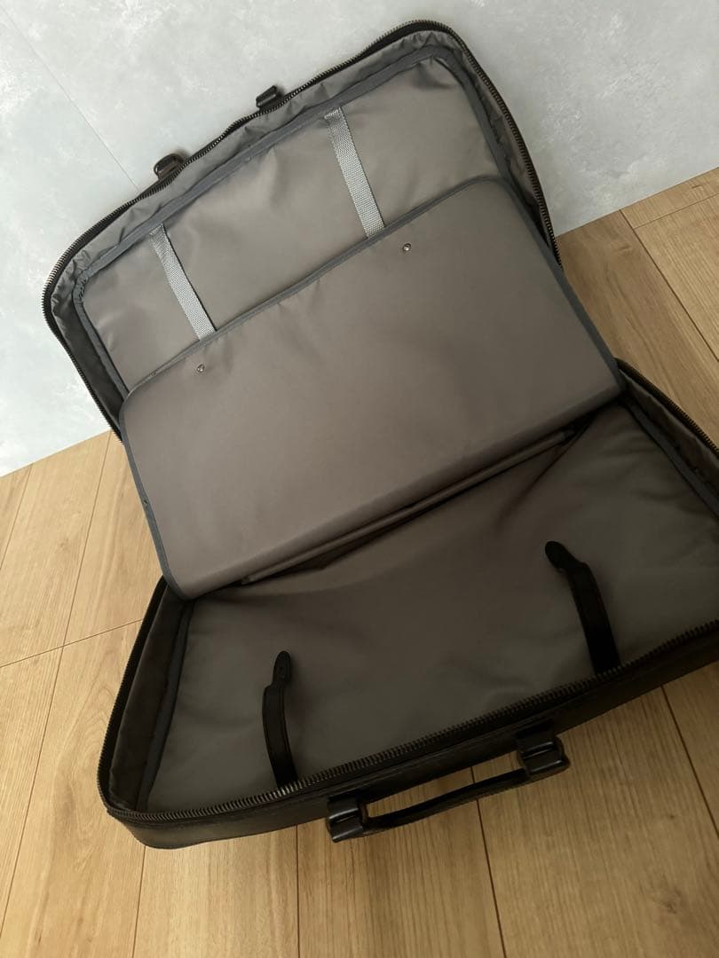 フェリージfelisi オーバーナイトバッグ フルレザーブラックxグレー