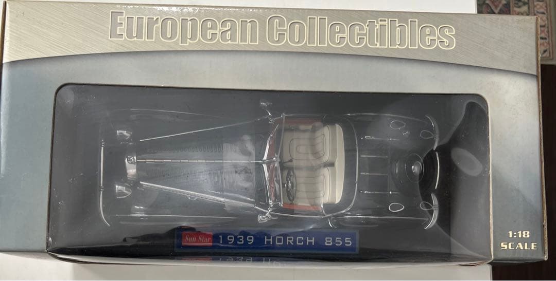 ミニカー Sun Star 1939 HORCH 855 ROADSTER 1:18