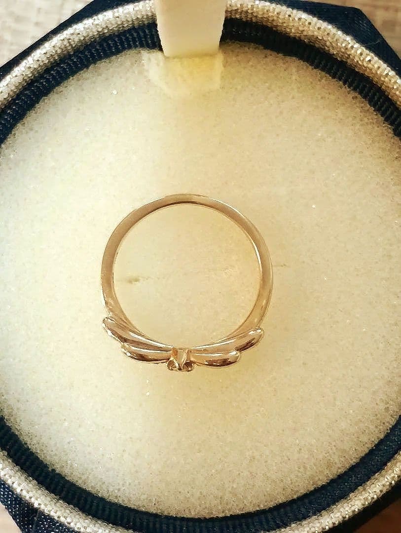 【9号】４℃リボン型ダイヤモンドピンクゴールドリングK18刻印あり