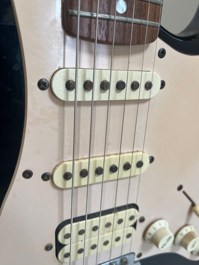 Squier スクワイヤー ストラトキャスター 黒 ブラック エレキギター