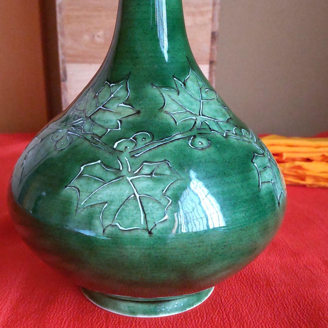 九谷焼野葡菊文花瓶　九谷作家竹田有恒