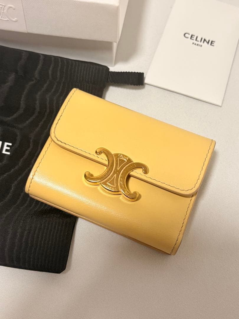 CELINE 入れ付きコンパクトウォレット　トリンオフ