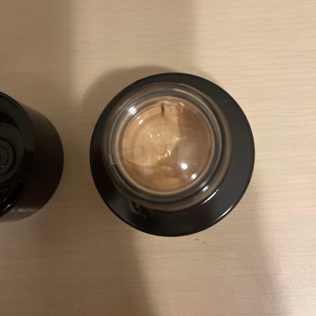 KANEBO ライブリースキンウェアll 240 ファンデーション