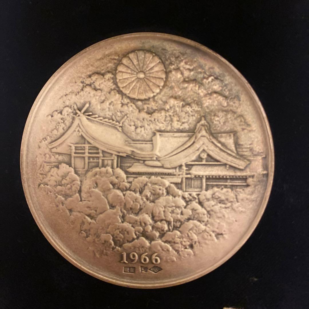 明治百年記念 明治天皇御肖像牌 純銀メダル 120.1g お値下げ不可　外箱無