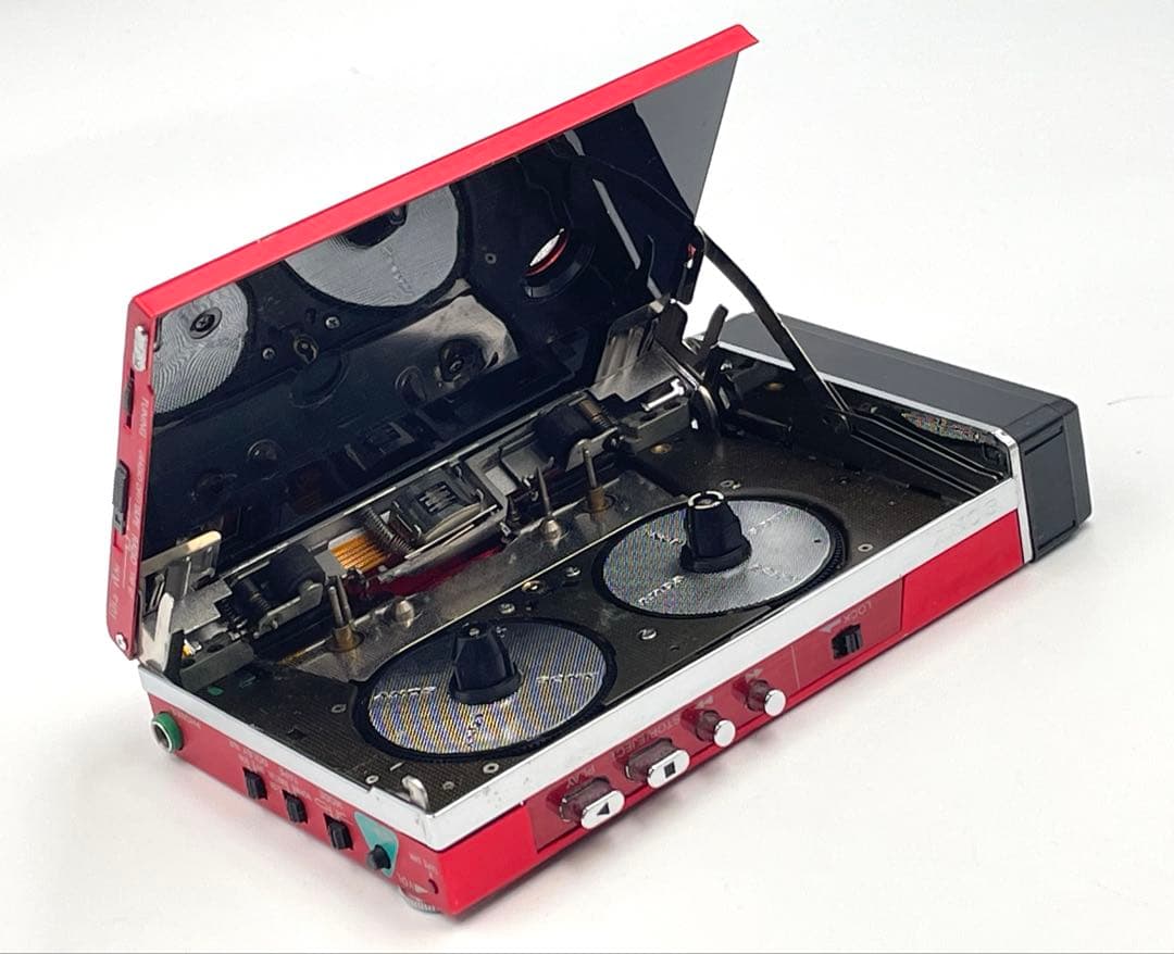 ジャンク SONY WM-F101 Walkman ラジオカセットプレーヤー