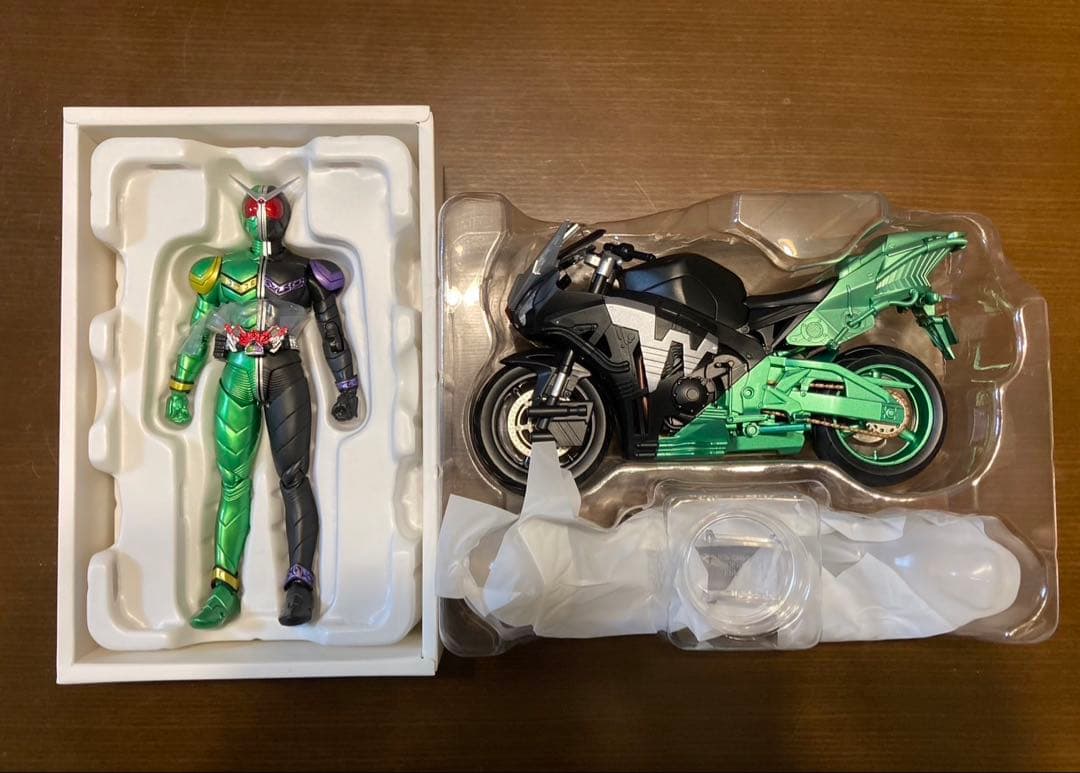 S.H.Figuarts 真骨彫製法 仮面ライダーW 風都探偵アニメ化記念