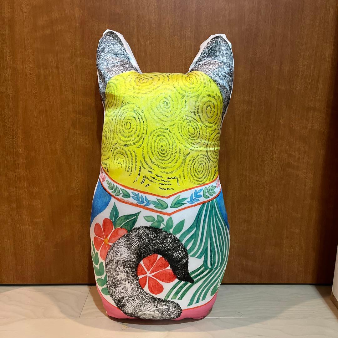 ヒグチユウコさん、猫リョーシカ・クッション （大）