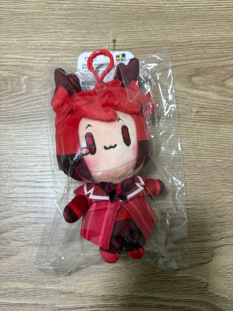 ハズビン・ホテル HAZBIN HOTEL アラスター おすわりマスコット - メルカリ