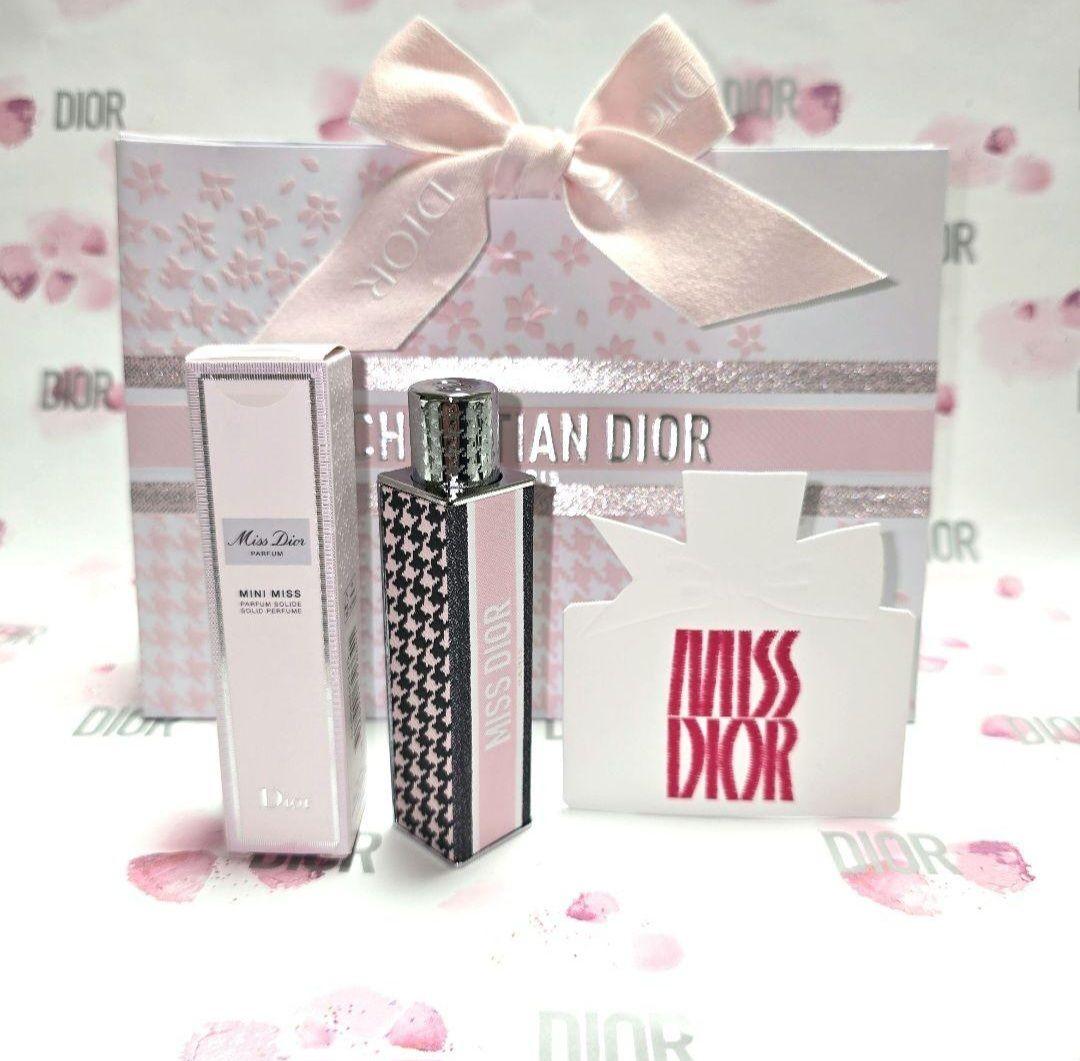 yuki♡さま♥おまとめ４点 DIOR BACKSTAGE+ミニミスラッピング付