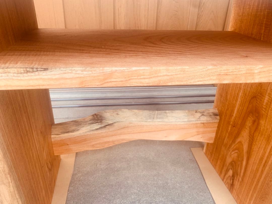 ☆ローズマリー☆無垢材(耳付栴檀一枚板)PCデスクオーダー製作＊高さ75㌢