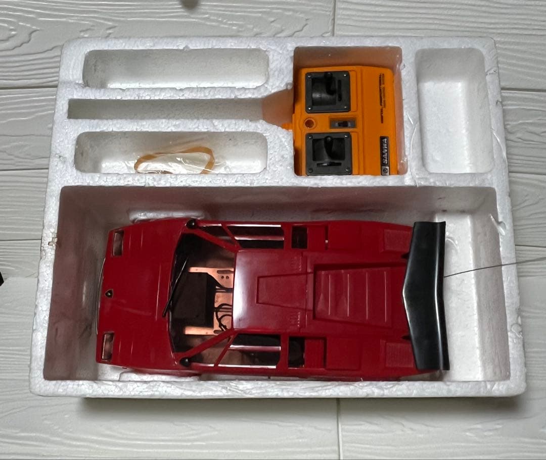 チャンピオンシリーズ 1/12スケール ランボルギーニ カウンタックＬＰ500Ｓ