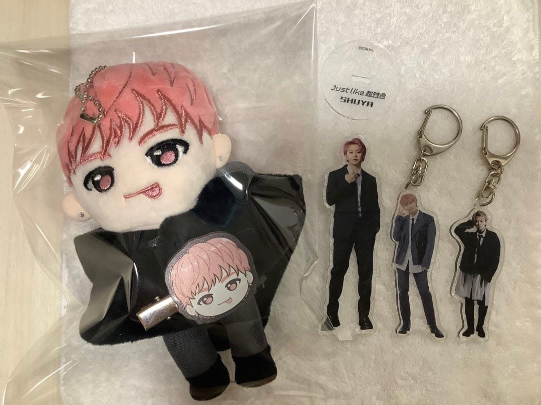 超特急 シューヤ ぬいぐるみ ヘアピン joker アクスタ アクキー - メルカリ