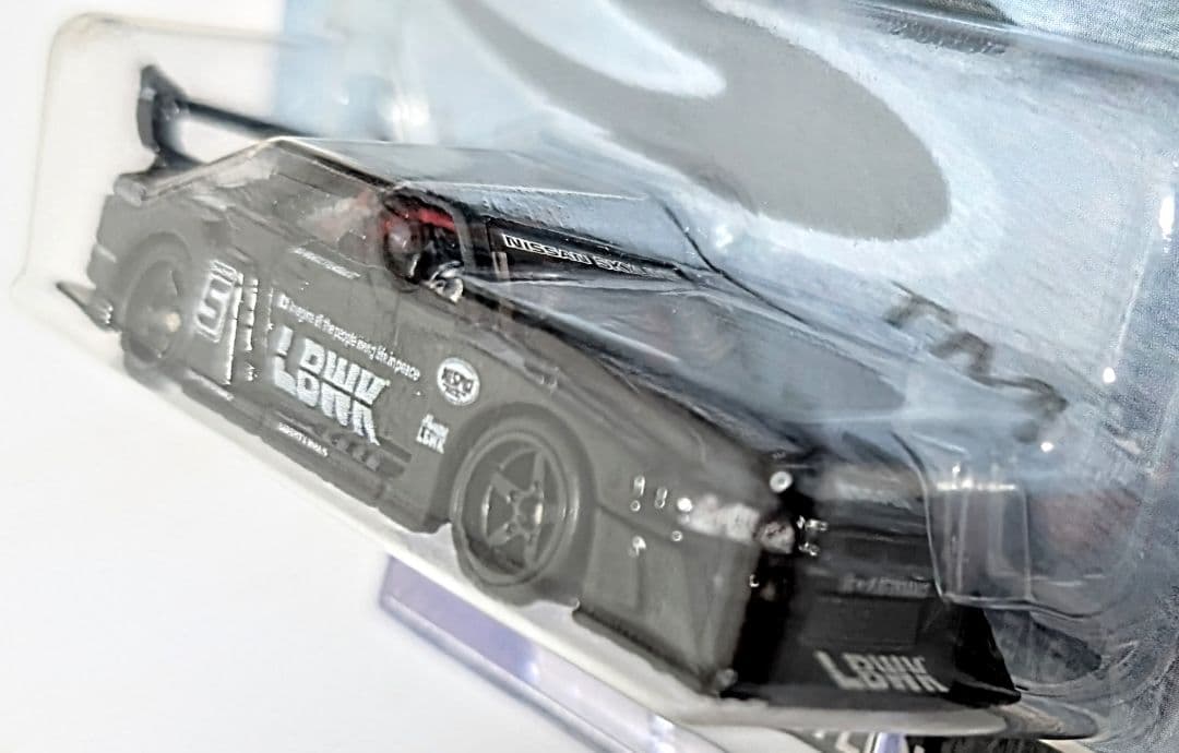 ホットウィール スカイライン LBWK スーパーシルエット チェイス LBWK
