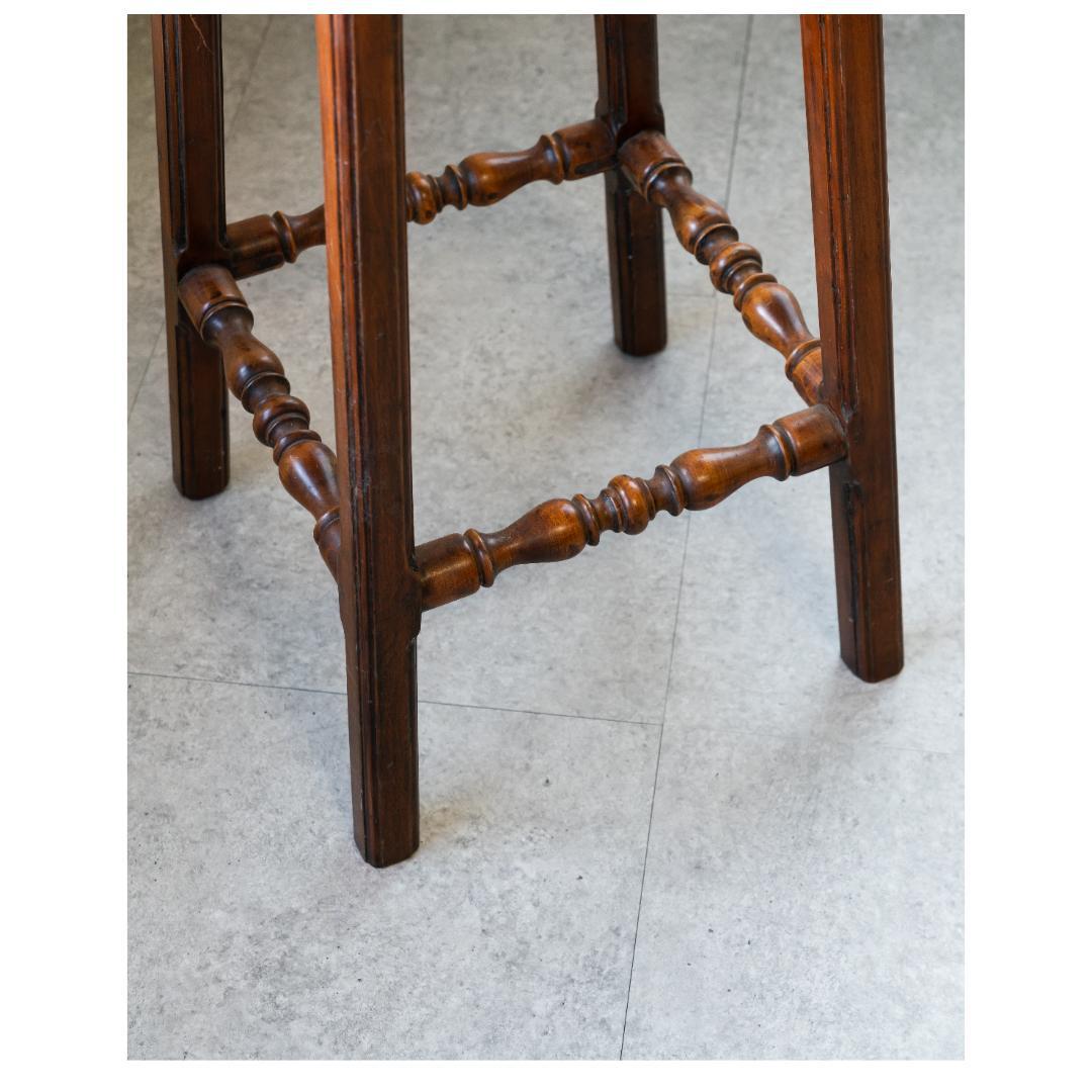 ヴィンテージ　ハイスツール カウンターチェア　古家具 鋲打ち レトロモダン