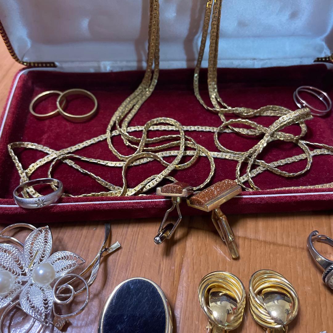 ラ*ー様 遺品整理　アクセサリーセット