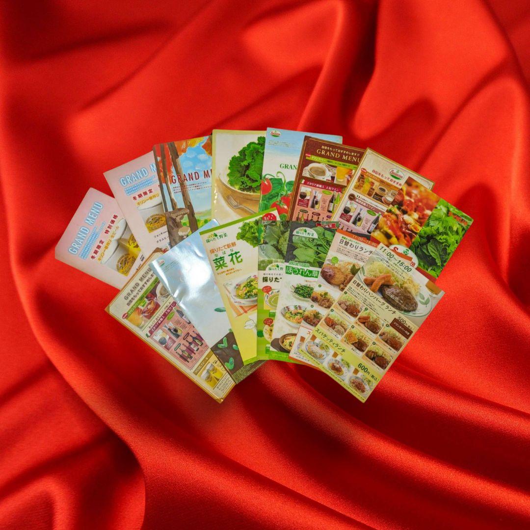 【希少•非売品】サイゼリヤメニュー10枚（9種）2000-2010年頃 希少•非売品】サイゼリヤメニュー10枚（9種）2000-2010年頃