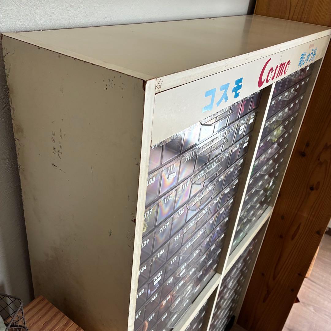 刺繍糸棚 什器 昭和レトロ COSMO 刺繍糸付き - メルカリ