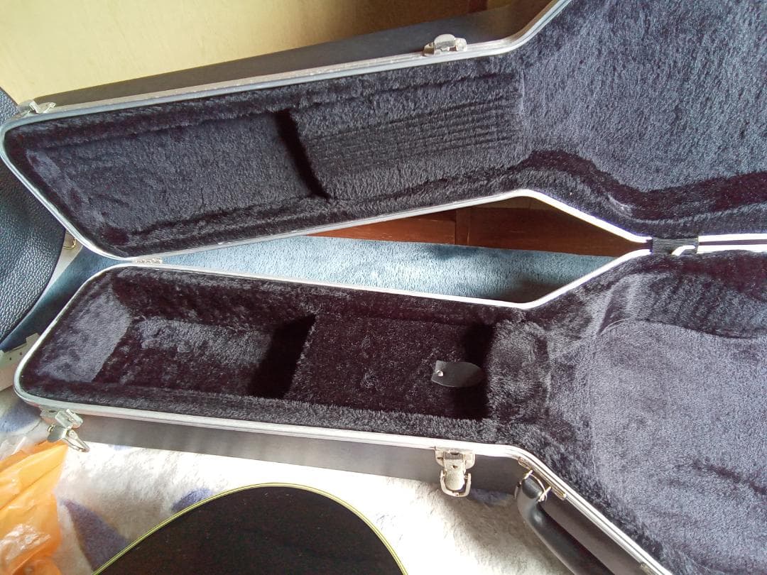 Fenderアコギハードケース　Dタイプ