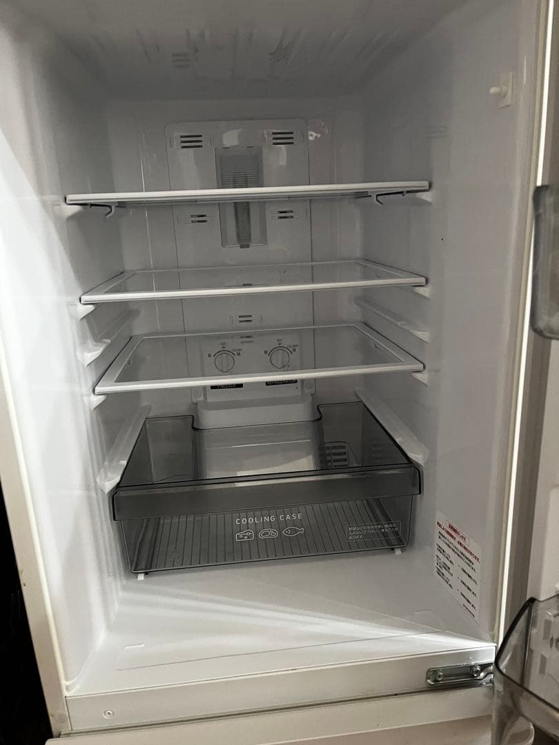 三菱　冷蔵庫　MR-P15G-W