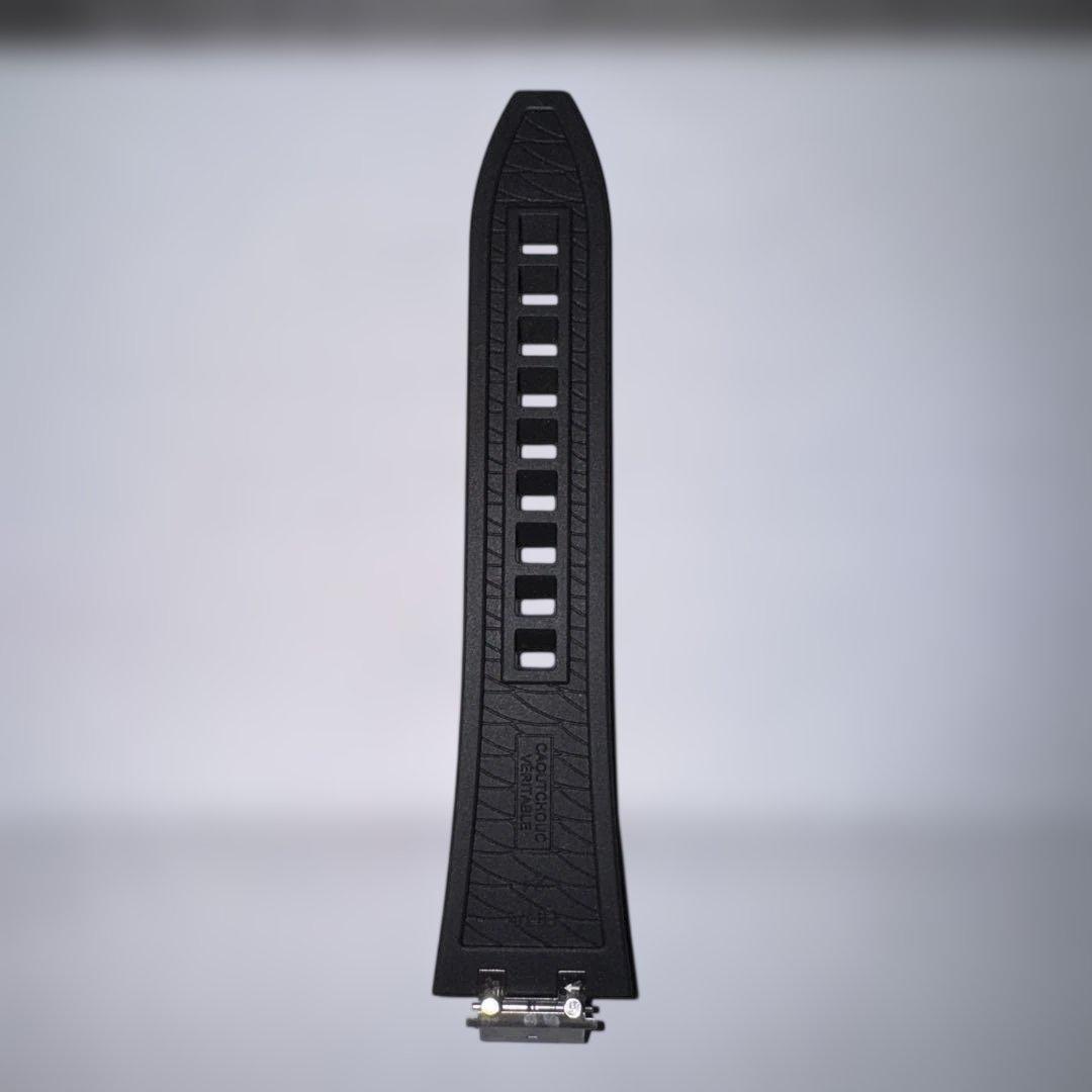 モーリス・ラクロア　アイコン 39mm ラバーストラップ（ブラック）