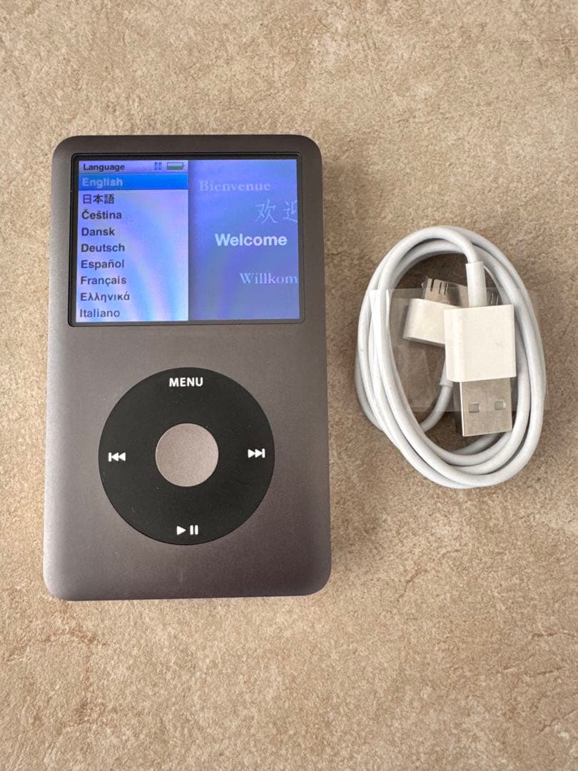 極美品】iPod classic 第6世代 160GBブラック 新品バッテリー - メルカリ