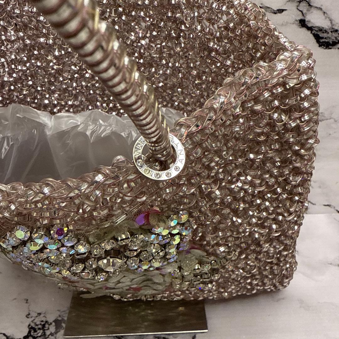 (美品)大人気、アンテプリマ、ワイヤーバッグ、人気コラボ、サンリオ、キティー