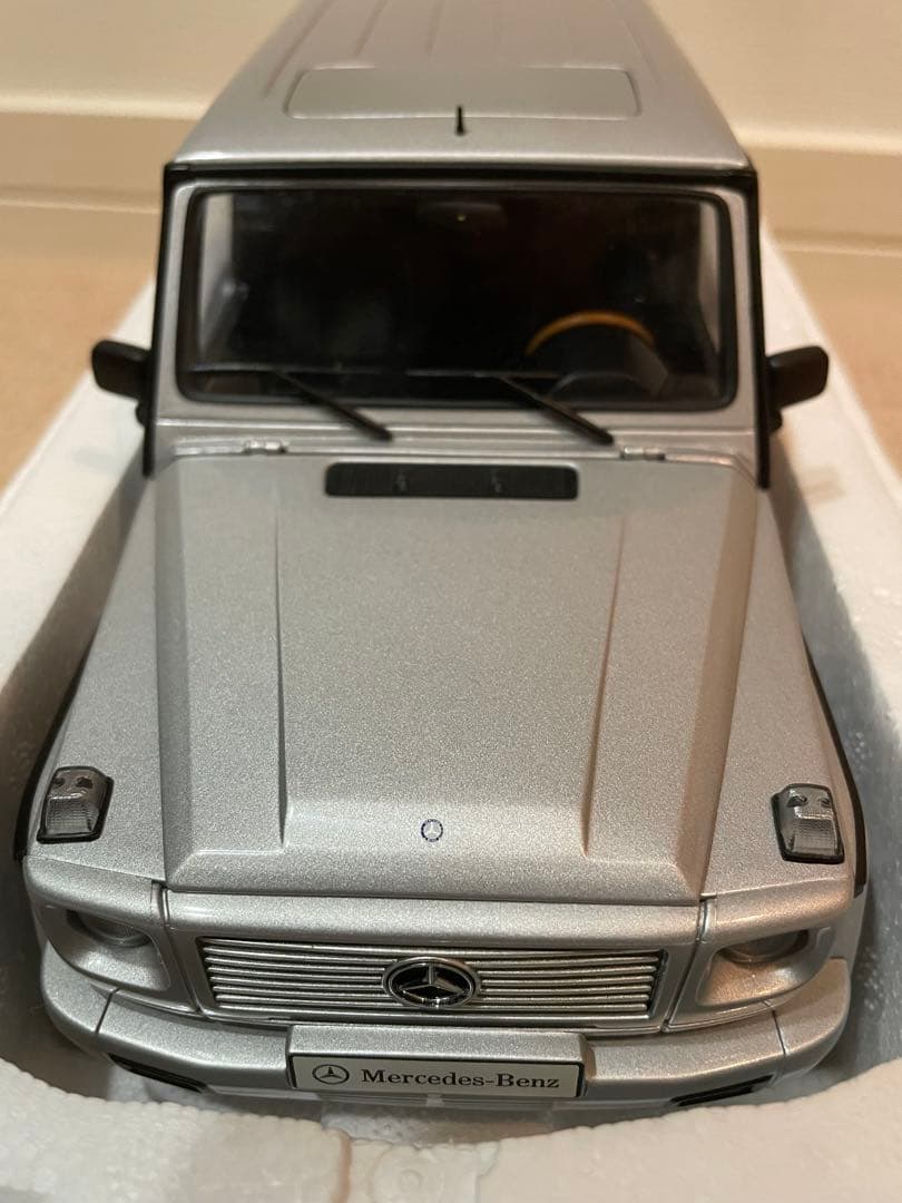 ミニカー AUTOart Mercedes Benz G-Wagon 1:18