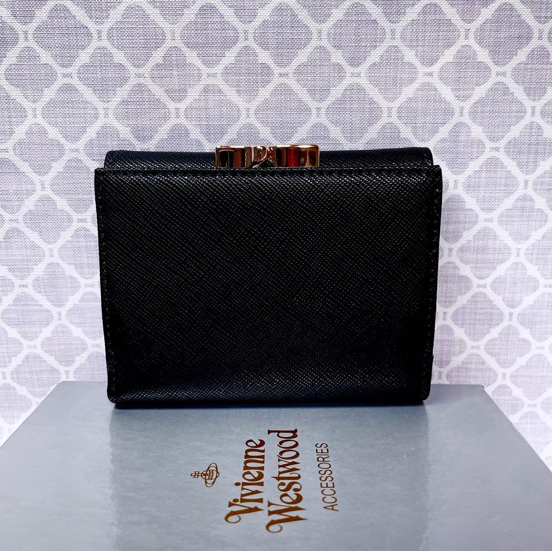 大人気♡ショッパー付】新品 ヴィヴィアン・ウエストウッド 三折り財布