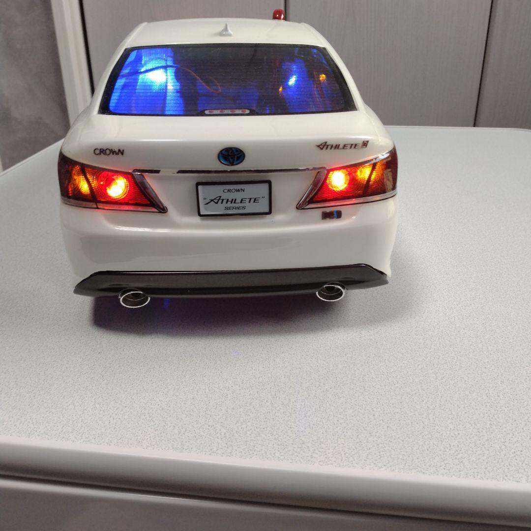 ラジコン覆面パトカークラウンアスリートホワイト - メルカリ