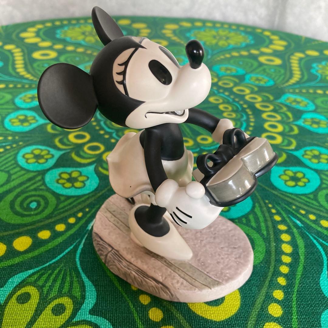 ☆WDCC☆ウォルト・ディズニー☆クラシックシリーズ☆パピーラブ☆ミニーマウス